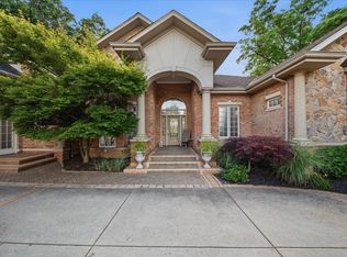 217 Fox Hollow Dr, Butler, PA 16001