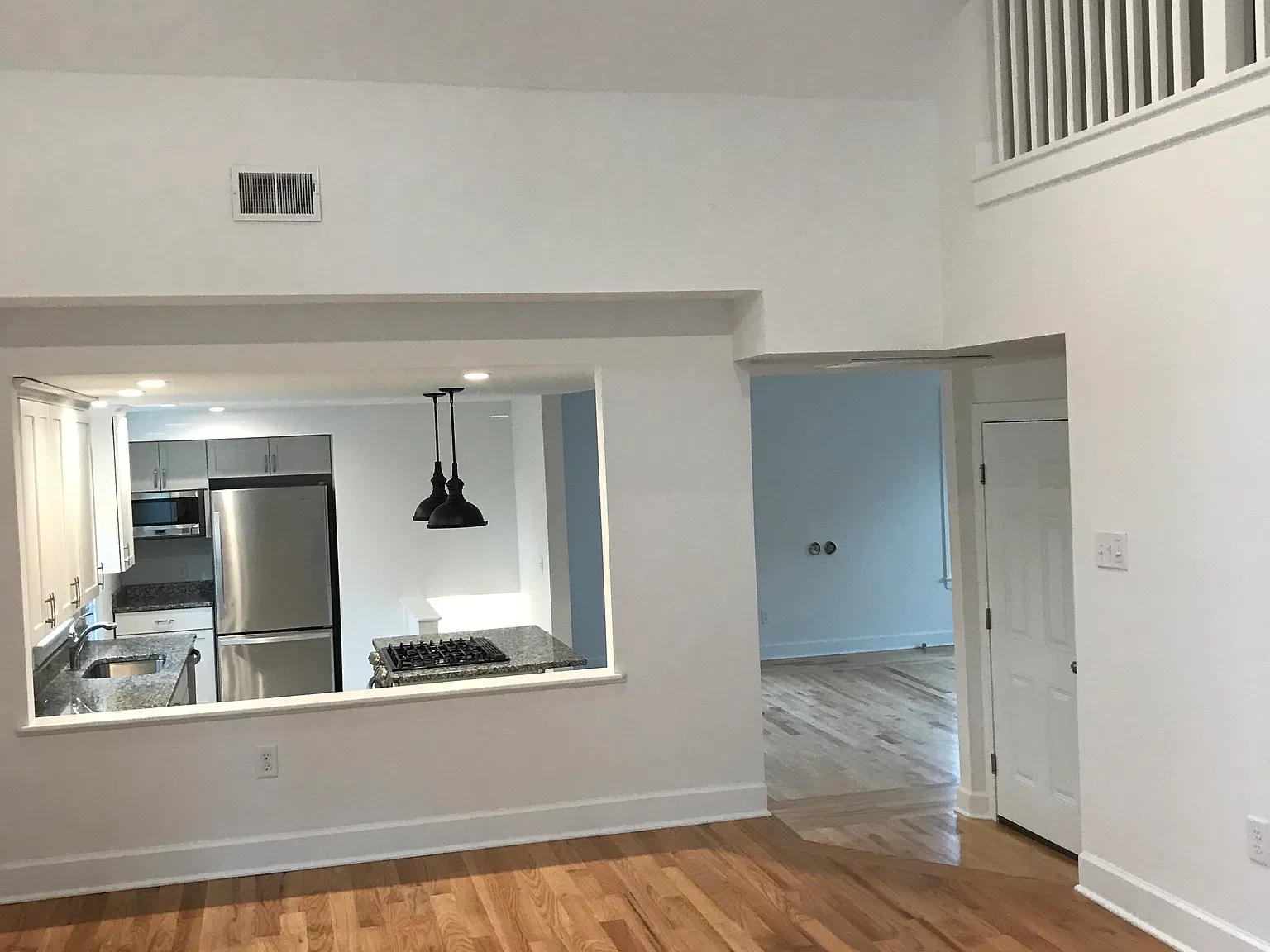 2 bed, 1900 sqft, $2,000 — Photo 2