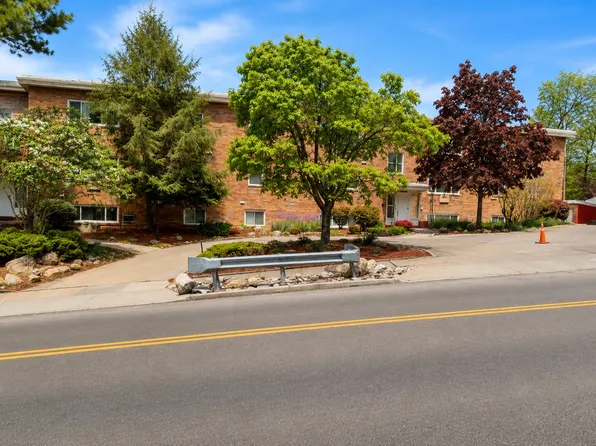 21253 Chardon Rd APT 203, Euclid, OH 44117