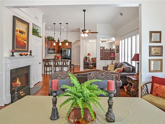 3rd image of 208 Claremore Dr