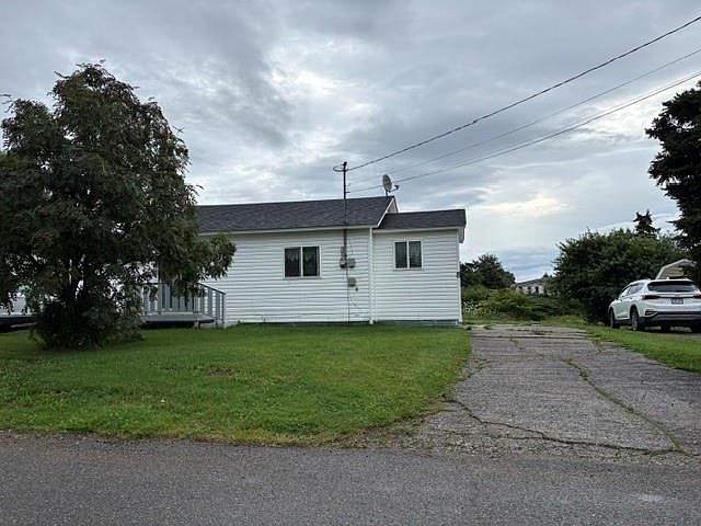 1st image of 8 Millbrook Lane