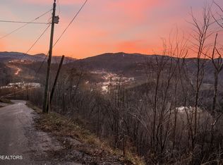 L-3 Tower Rd, Gatlinburg, TN 37738