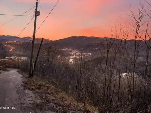 L-3 Tower Rd, Gatlinburg, TN 37738