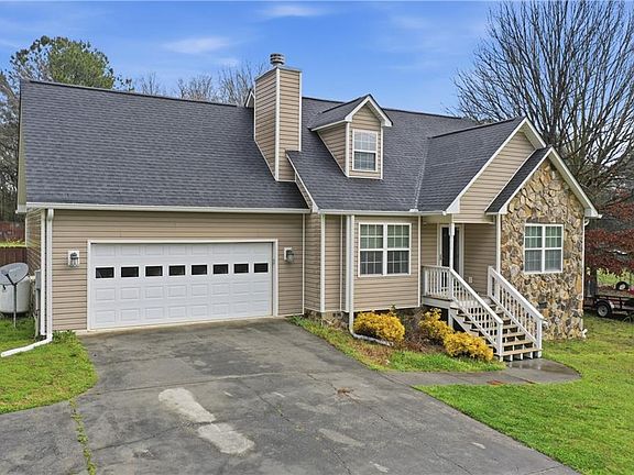 3rd image of 544 Beason Rd SE