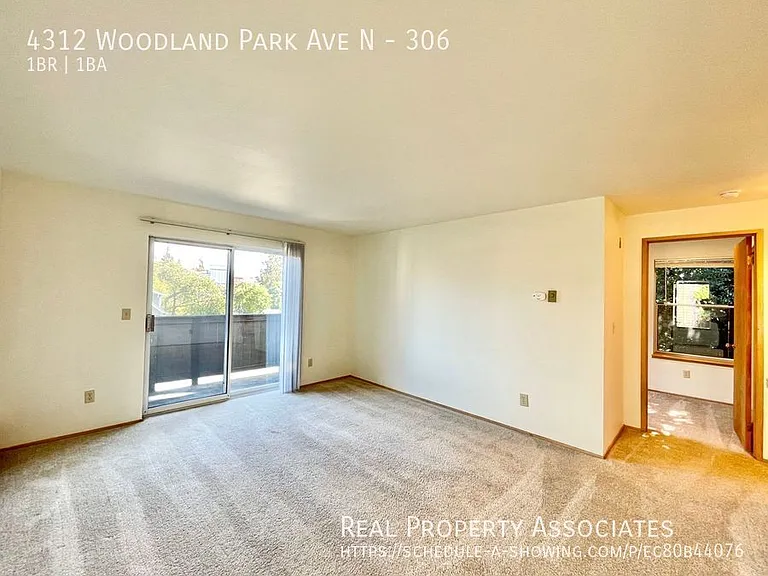 4312 Woodland Park Ave N #306 — Photo 5