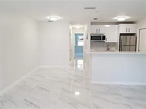 1 bed, 1.0 bath, 650 sqft, $2,200 — Photo 2