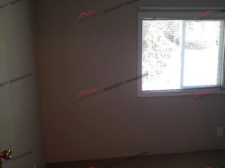 2495 NE Kresky Ave — Photo 21
