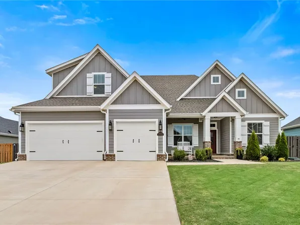 6416 S 62nd St, Rogers, AR 72758