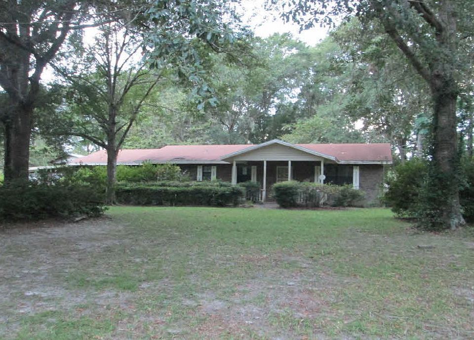 1st image of 372 SE Jonathan Way