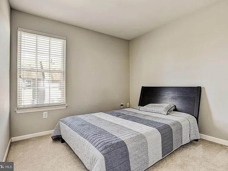 4713 Arsenal Rd — Photo 3
