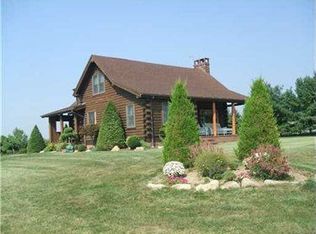 821 McClelland Rd, Finleyville, PA 15332