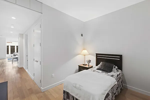 Sold by Compass | media 3