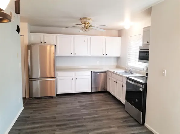 6987 W Glenbrook Rd #9, Milwaukee, WI 53223