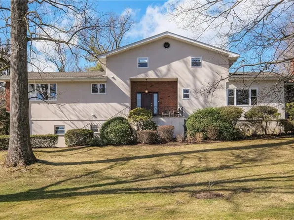 27 Penny Lane, Scarsdale, NY 10583