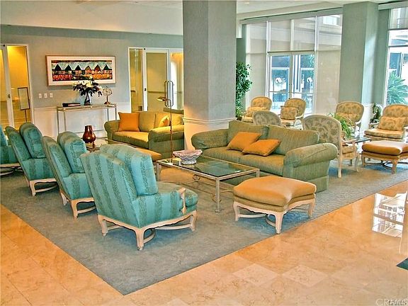 5th image of 850 E Ocean Blvd Unit 611