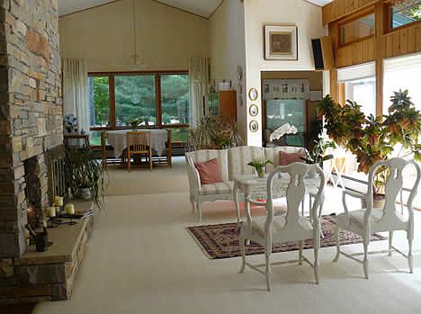 3rd image of 2 Northwood Ln