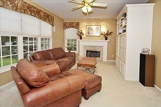 3rd image of 6761 Walden Park Ln