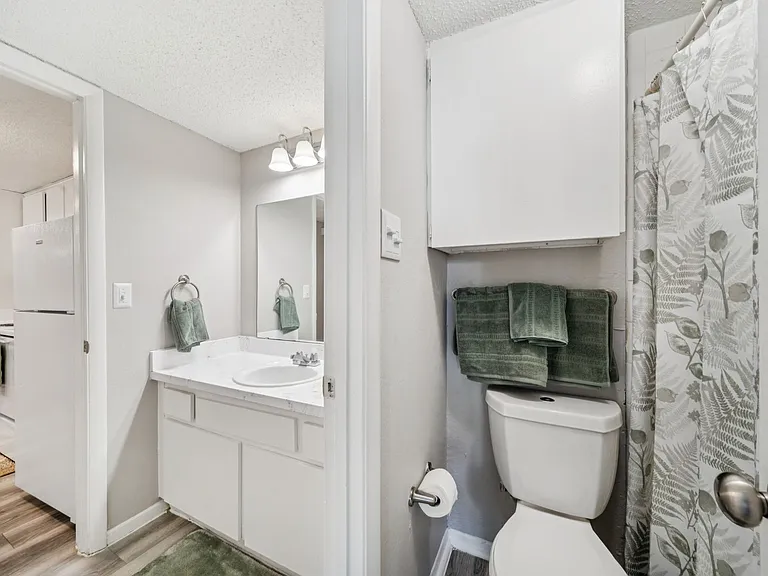 Cedar Park Apartments — Photo 59