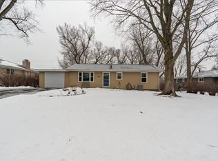 202 Tanner St, Bloomington, IL 61701