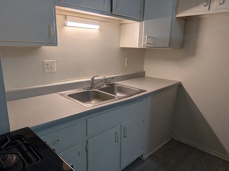 2050 Lilac Ln #G1 — Photo 1
