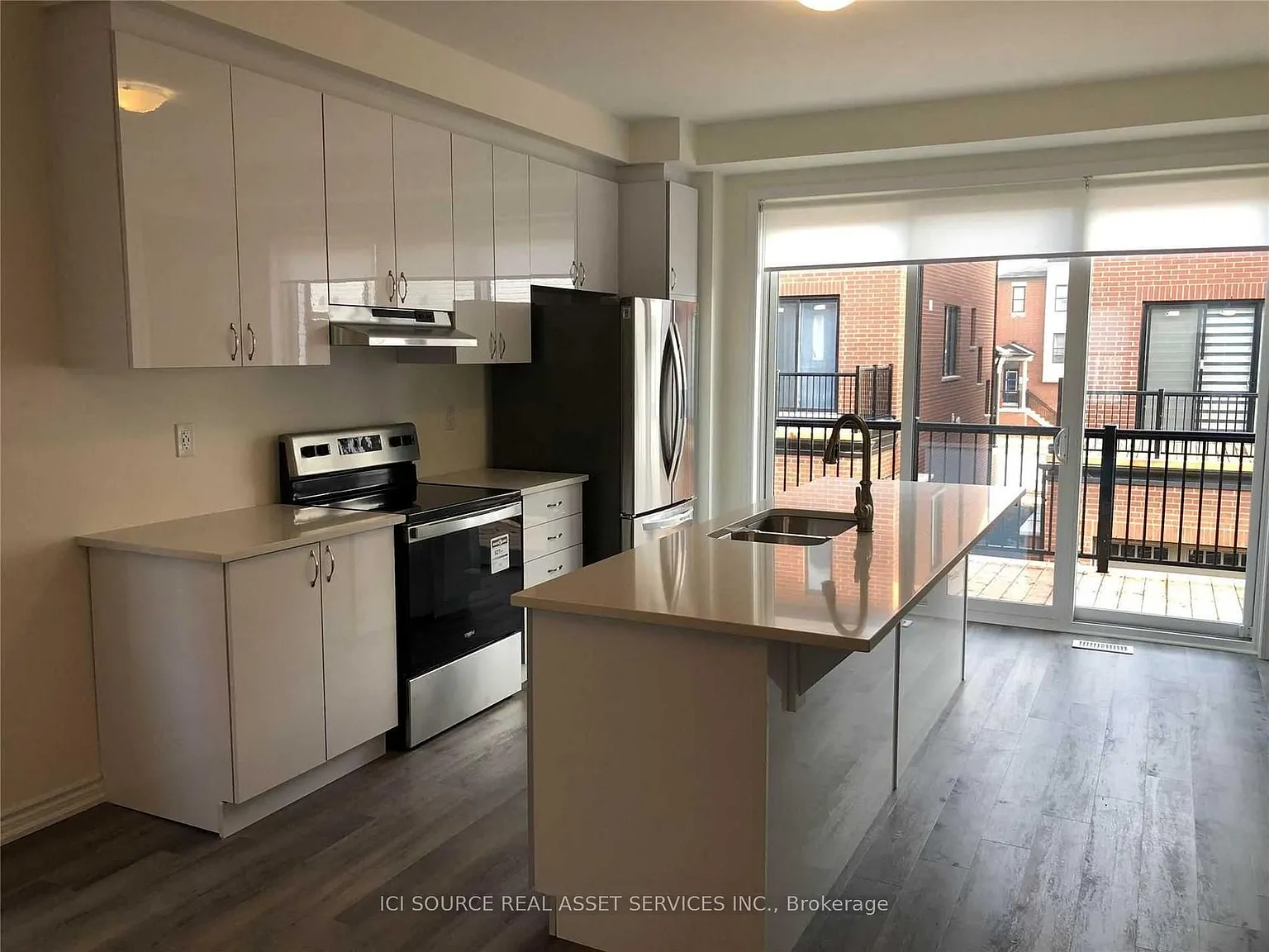 3 bed, $3,300 — Photo 2