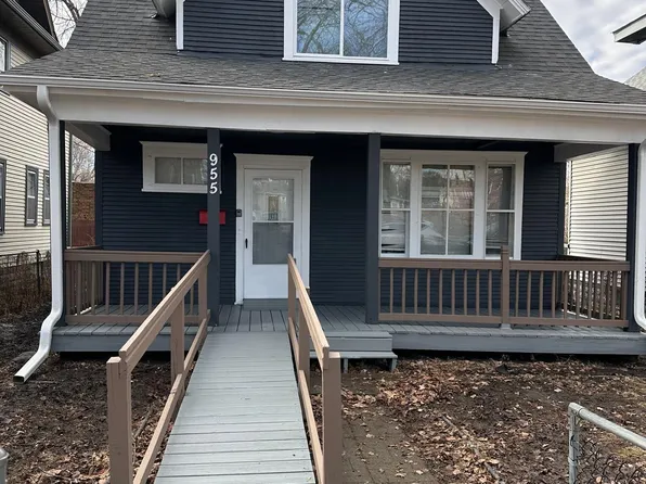 955 Albemarle St, Saint Paul, MN 55117