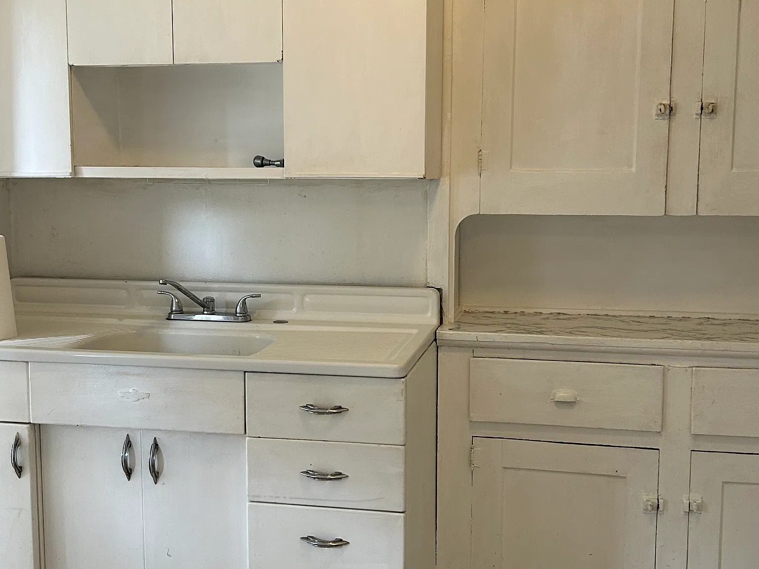2 bed, 800 sqft, $625 — Photo 2