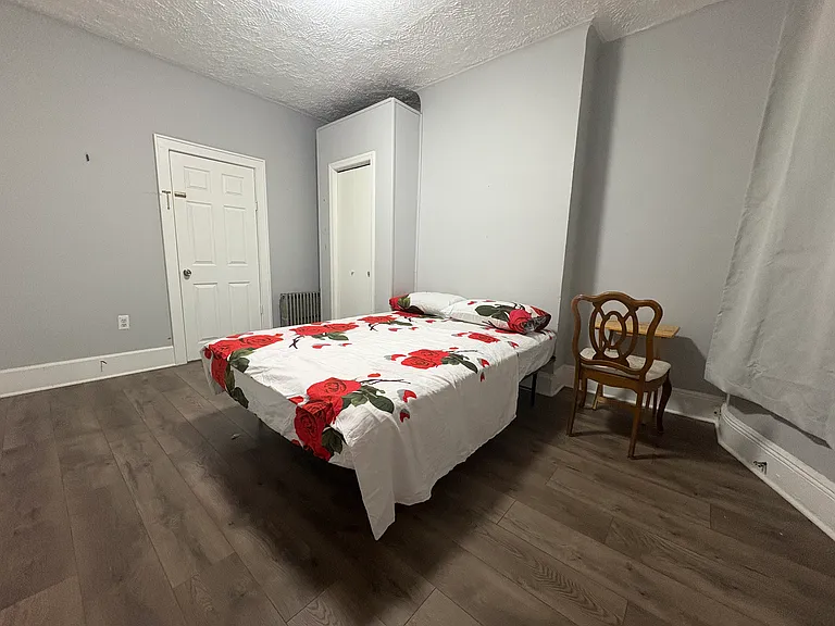54 Nelson Ave — Photo 3