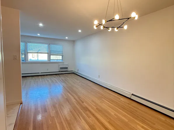 87-41 127th St #1, Richmond Hill, NY 11418