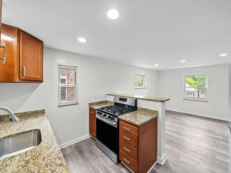 363 Olancha Ave — Photo 18