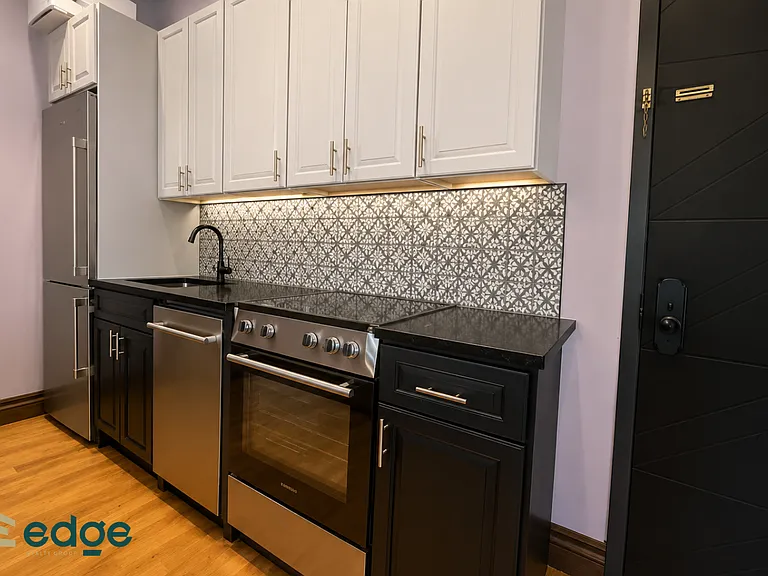 254 Palmetto St #3A — Photo 5