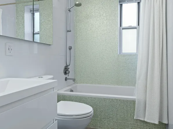 550 Grand Street H5G image 5 of 6