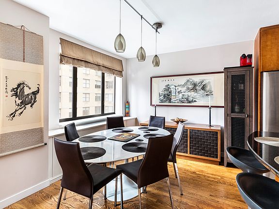 2nd image of 30 W 61st St APT 18C
