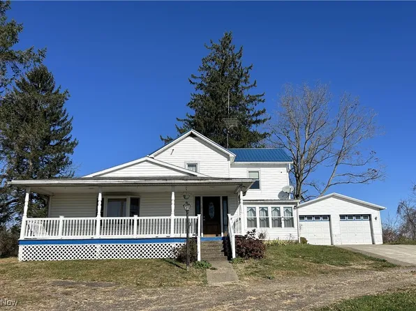 398 E Fred Mummey Rd NE, McConnelsville, OH 43756