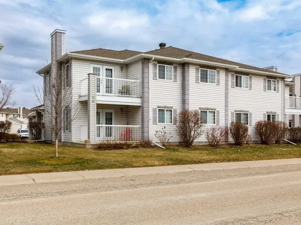 32 W Daines Ave #14D, Red Deer, AB T4R 2Z5