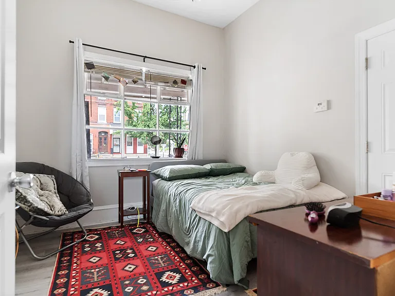 637 N 32nd St #1 — Photo 19