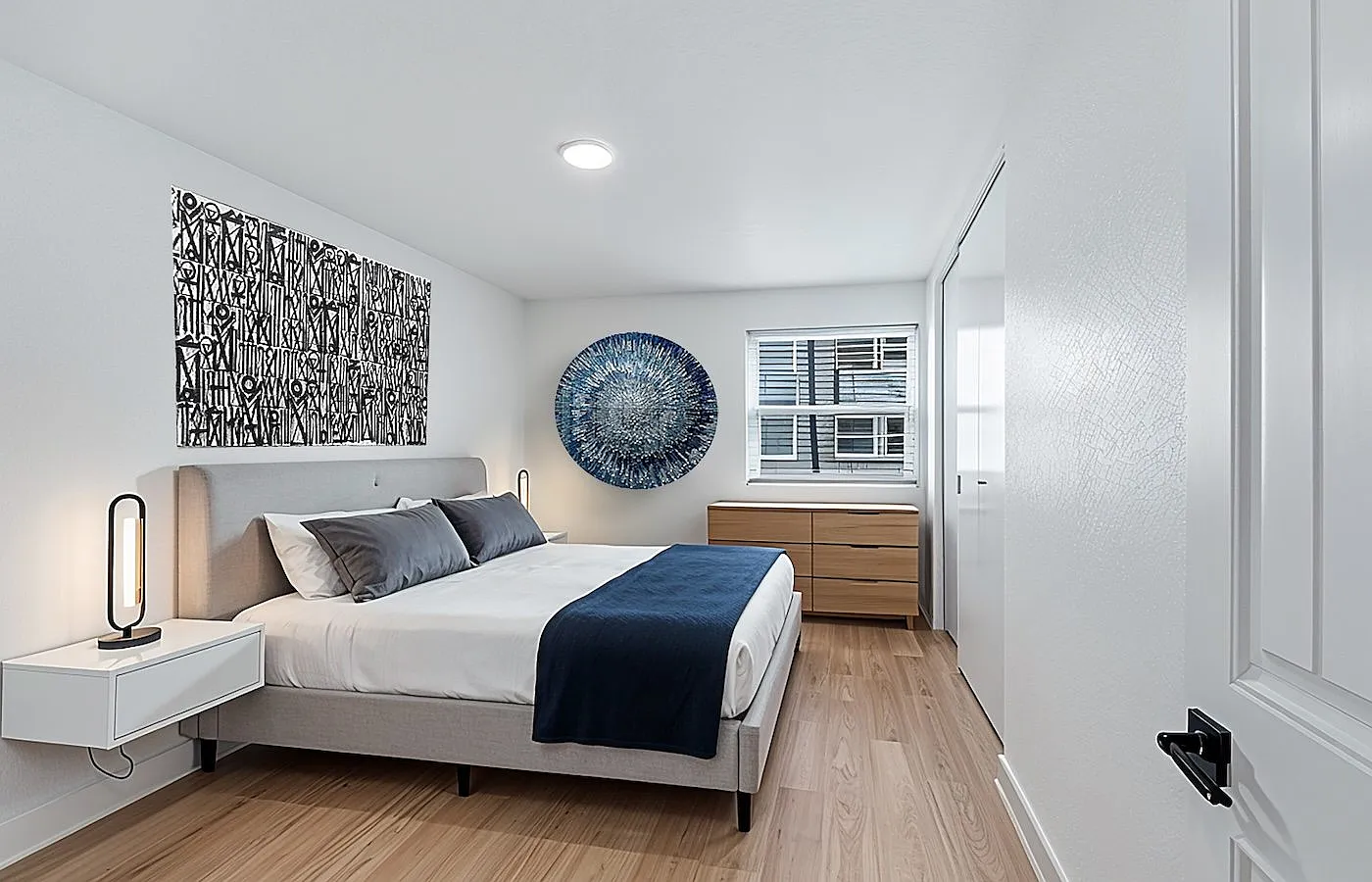 The Canvas — Photo 4