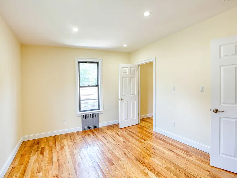 180 Willow St #1 — Photo 11