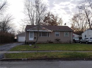 1361 Autumn Dr NW, Warren, OH