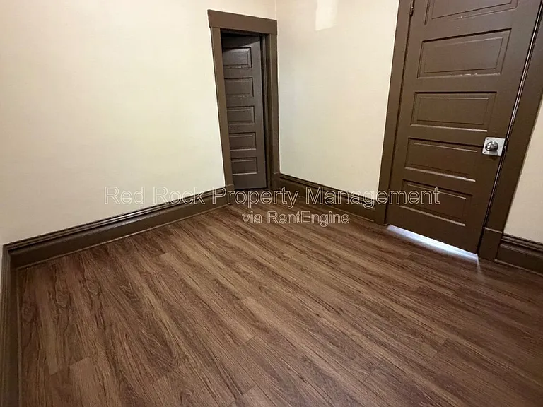 1003 Liberty Ave — Photo 9