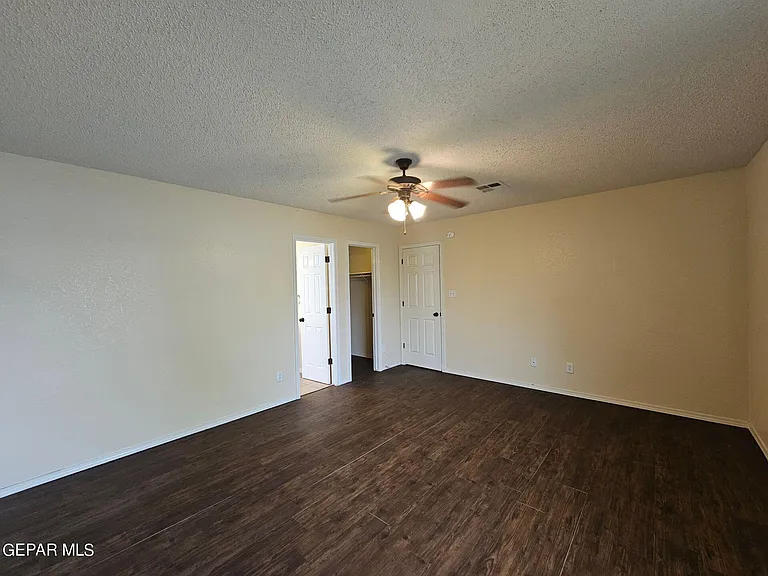 10909 Northview Dr — Photo 10