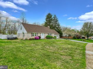 910 Drexel Hills Blvd, New Cumberland, PA 17070