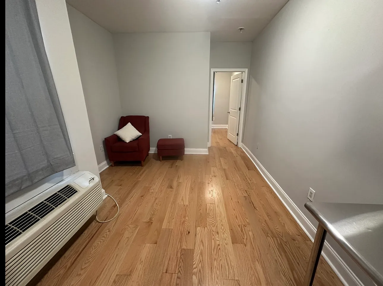 1 bed, $950 — Photo 2