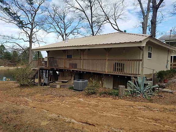 3rd image of 289 W Pinewood