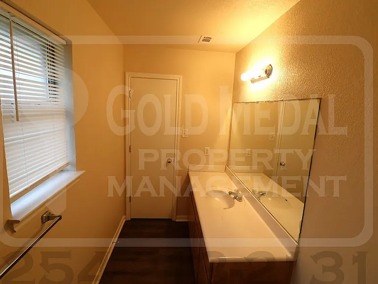 1720 Aztec Trce — Photo 14