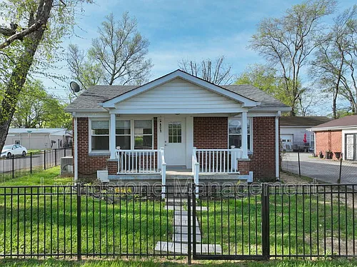 501 Small St Photo 1