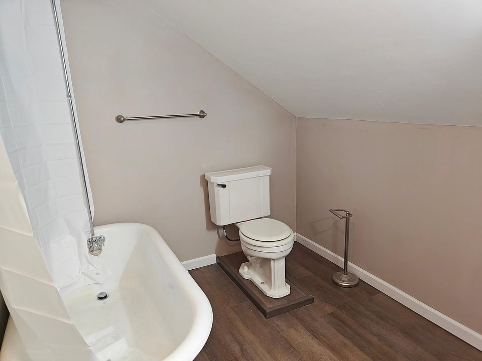 10 W Rockwood St Ecorse, MI Zillow