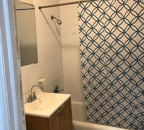 3rd image of 14 Wallis Ave #11