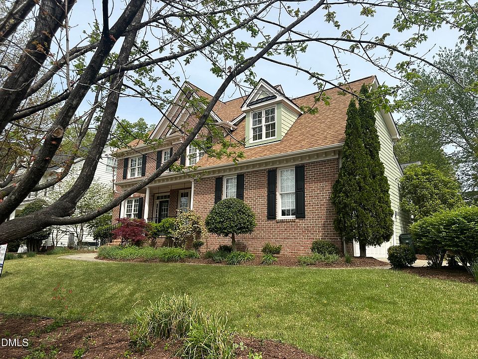 1st image of 100 Strawthorne Ct