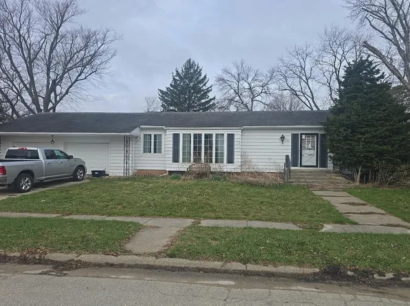 549 4th St, Elma, IA 50628